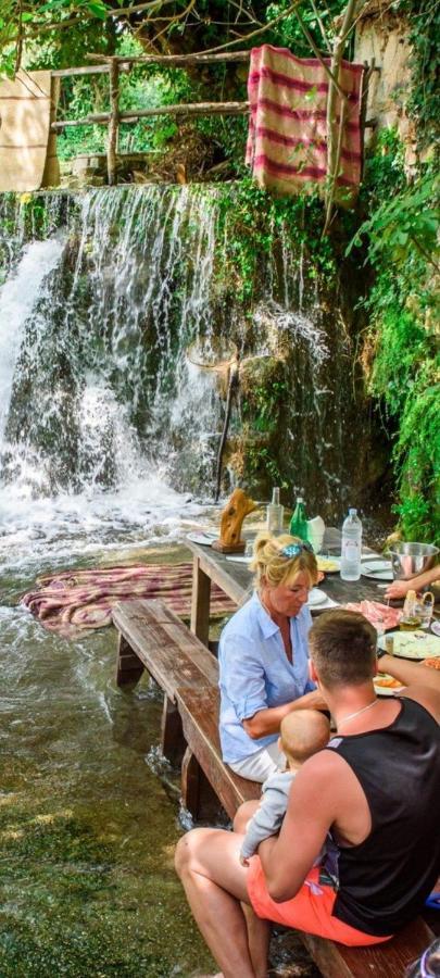 Agrotourism Galic Krka Hotel Drinovci Eksteriør billede